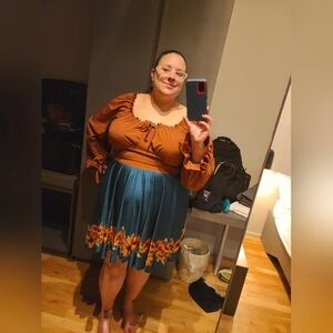 Meet your Posher, Crystal